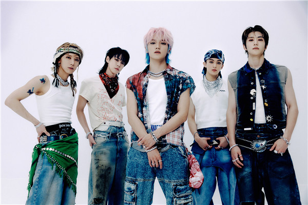 NCT正规4辑主打曲《Baggy Jeans》预告照 1.jpg